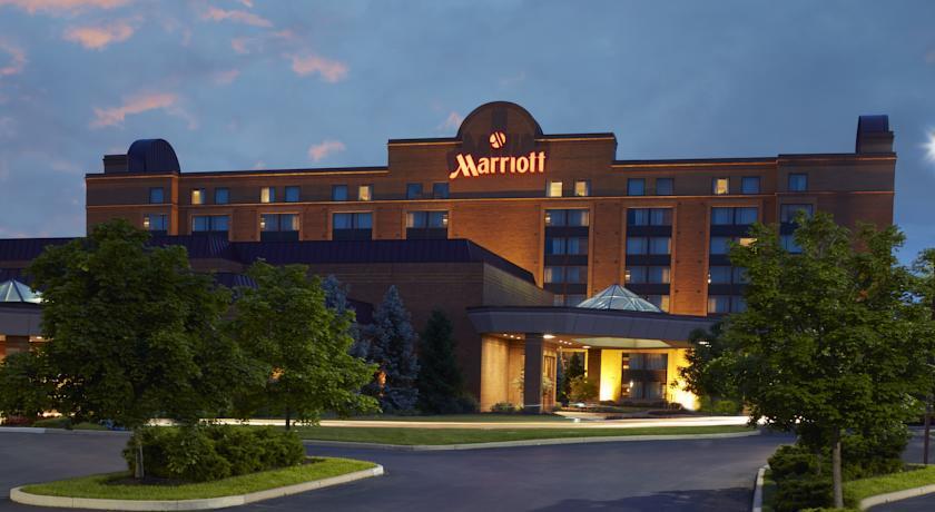 Отель Cincinnati Airport Marriott
