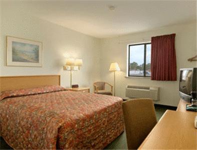 Отель Super 8 Terre Haute