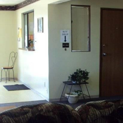 Отель First Interstate Inn Fort Scott