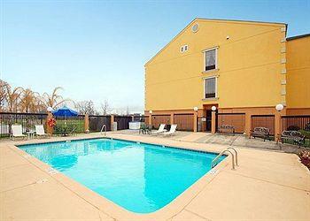 Отель Comfort Suites Port Allen