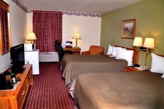 Отель Howard Johnson Inn Lafayette West Scott