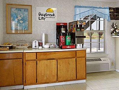 Отель Days Inn Winnsboro