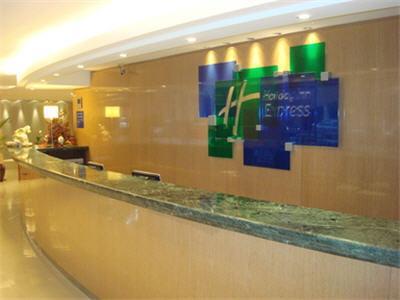 Отель Holiday Inn Express Boston Brockton