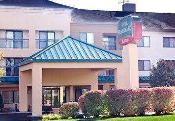Отель Courtyard by Marriott Boston Westborough