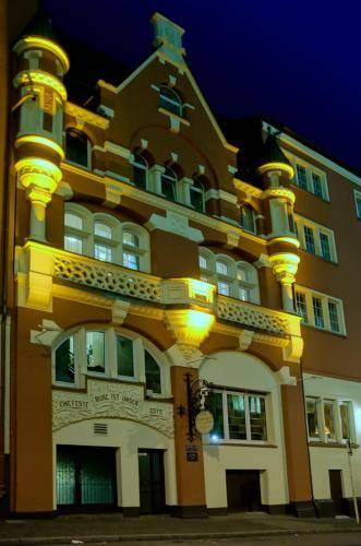 Отель TOP CCL Hotel Essener Hof