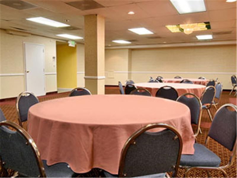 Отель Days Inn Towson