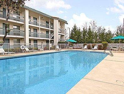 Отель Days Inn Birmingham West