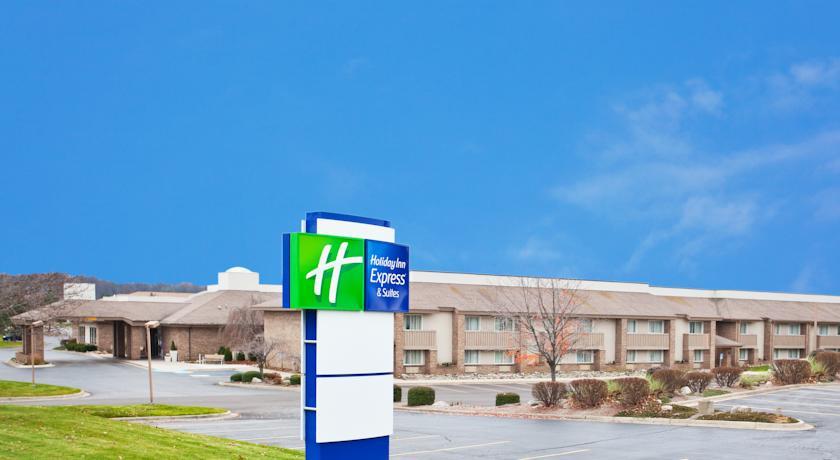 Отель Holiday Inn Express Hotel & Suites Lansing-Okemos (MSU Area)