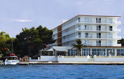 Отель azuLine Hoteles Mar Amantis I & II