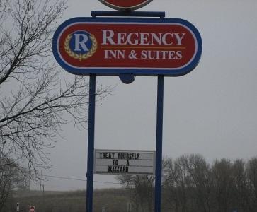 Отель Regency Inn & Suites Faribault
