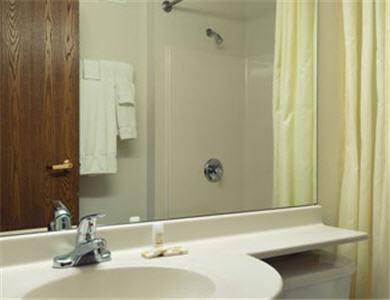 Отель Microtel Inn & Suites Owatonna