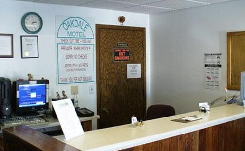 Отель Oakdale Motel