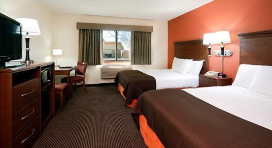 Отель Shakopee AmericInn
