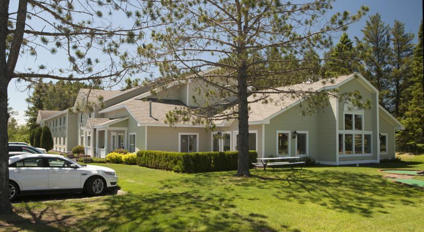 Отель Country Inn Two Harbors