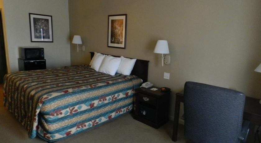 Отель Days Inn St. Peters St. Charles
