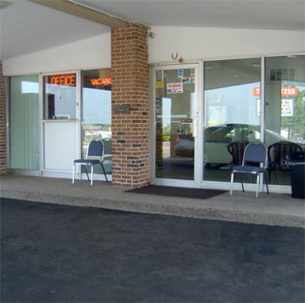 Отель Relax Inn St. Robert