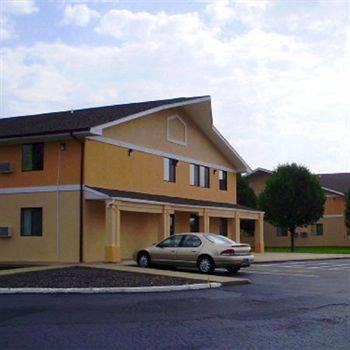 Отель Economy Inn Wentzville