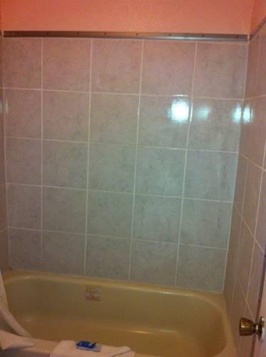 Отель America's Best Inn and Suites Brookhaven