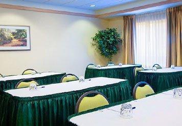 Отель Fairfield Inn & Suites Memphis Southaven