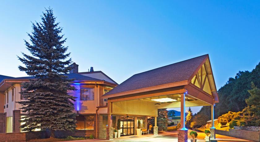 Отель Holiday Inn Express Blowing Rock South