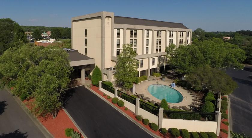Отель Hampton Inn Charlotte Matthews