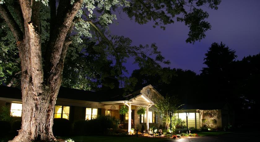 Мини-отель Brookside Mountain Mist Inn
