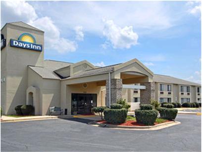 Отель Days Inn Yadkinville