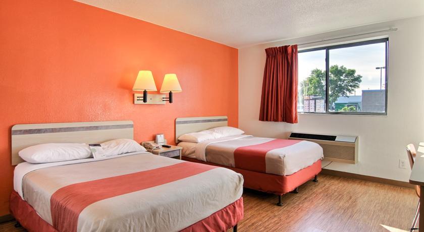 Отель Motel 6 Fargo - North