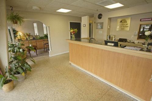 Отель Americas Best Value Inn Norfolk