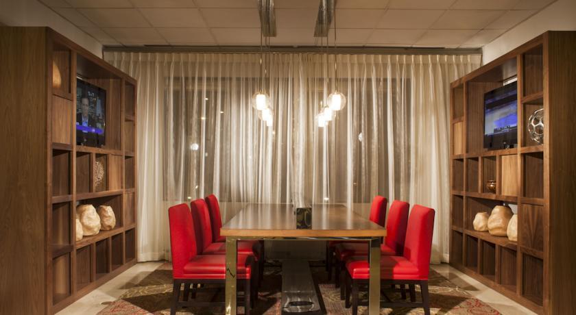 Отель Omaha Marriott