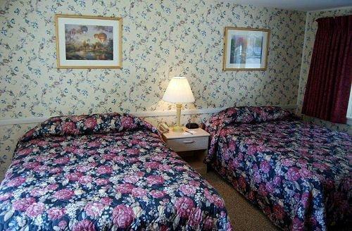 Отель Oxen Yoke Motel