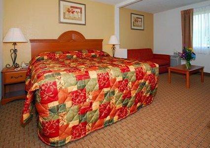 Отель Econolodge Inn & Suites Bordentown