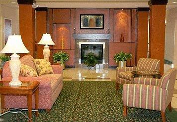 Отель Fairfield Inn & Suites Edison - South Plainfield