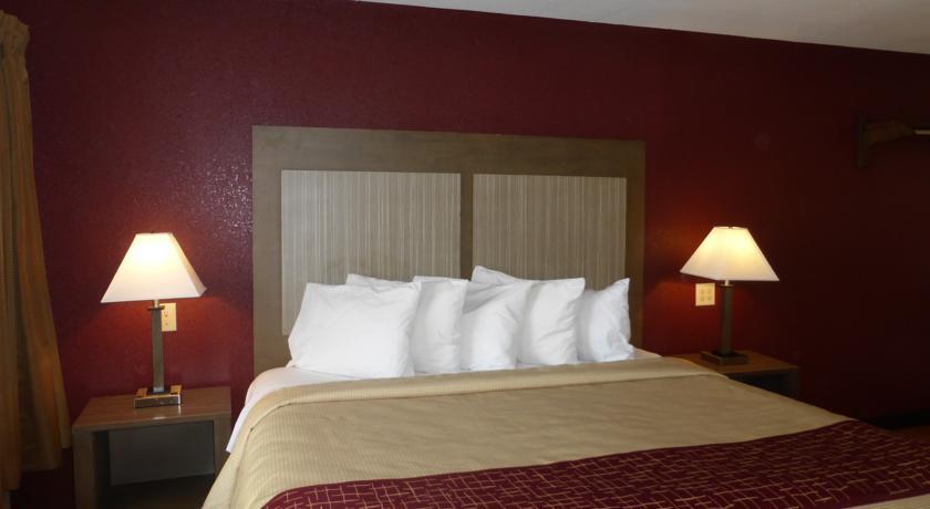 Отель Days Inn Neptune