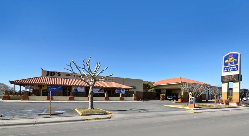 Отель Best Western Plus Sally Port Inn & Suites