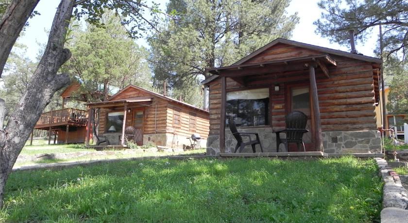 Отель Apache Village Cabins
