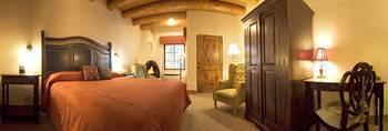 Отель The Historic Taos Inn