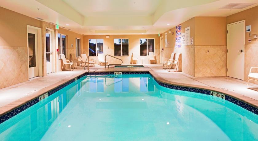 Отель Holiday Inn Express Reno Airport