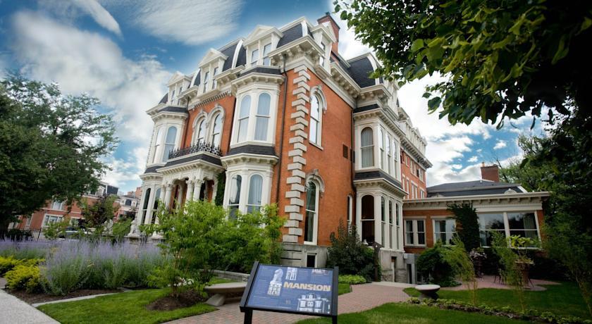 Отель The Mansion on Delaware Avenue