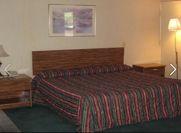 Отель Red Carpet Inn Endicott