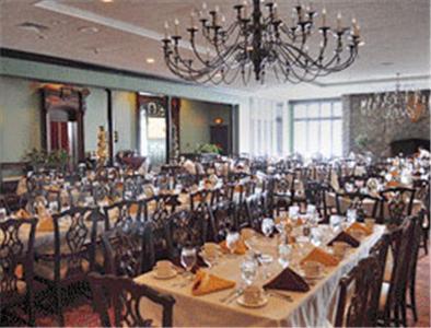 Отель Inn at the Peak at Peek n Peak Resort and Spa