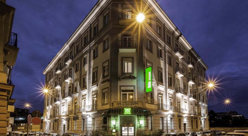 Отель Ibis Styles Napoli Garibaldi
