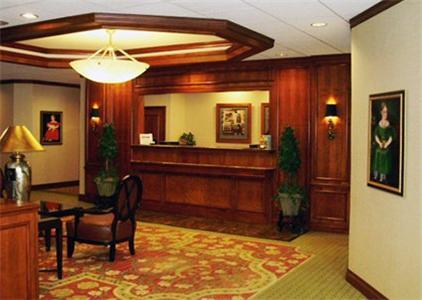 Отель Clarion Hotel and Conference Center Poughkeepsie