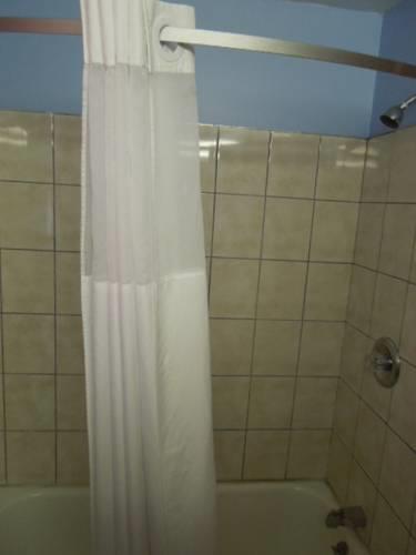 Отель Budget Inn Tonawanda
