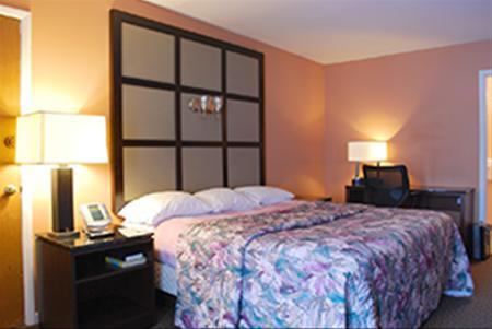 Отель Relax Inn Watertown