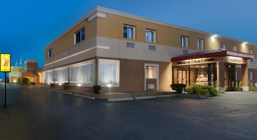Отель Super 8 Williamsville Buffalo Airport