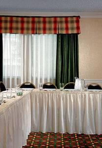 Отель Stay Place Suites Hotel Akron