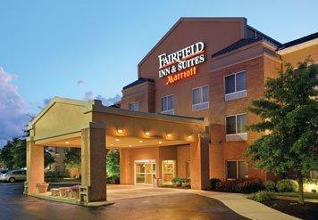 Отель Fairfield Inn & Suites Akron South