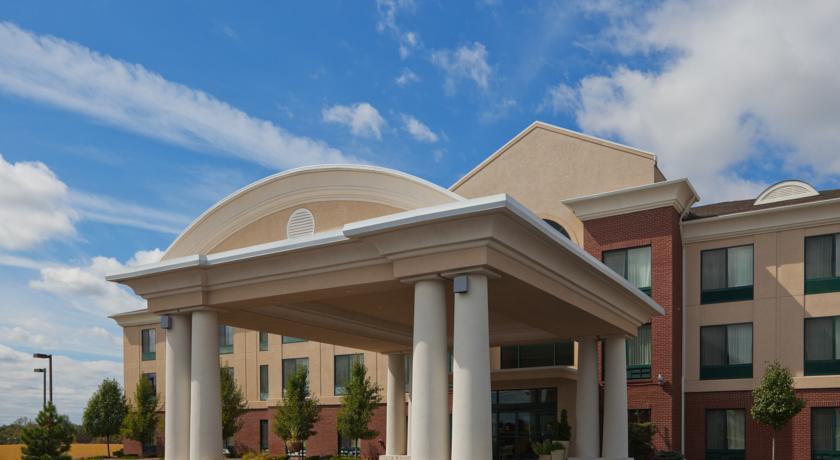 Отель Holiday Inn Express Hotel & Suites Bryan-Montpelier