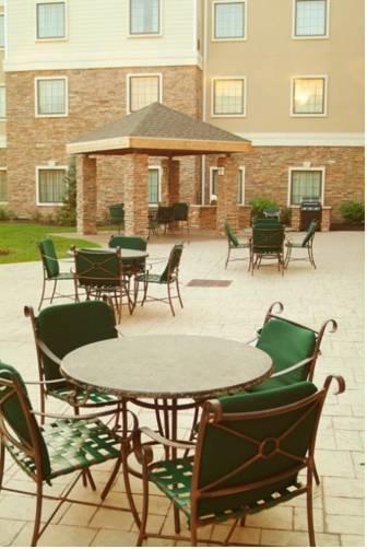 Отель Staybridge Suites Maumee